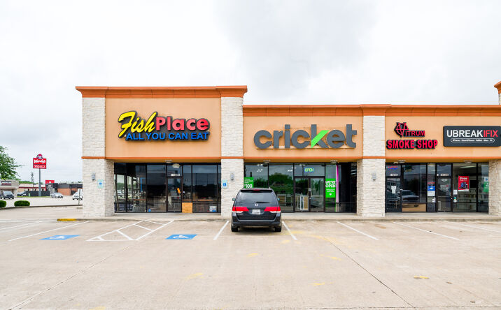 Pictures of Retail property located at 11550 Gulf Fwy, Houston, TX 77034 for lease - image #1