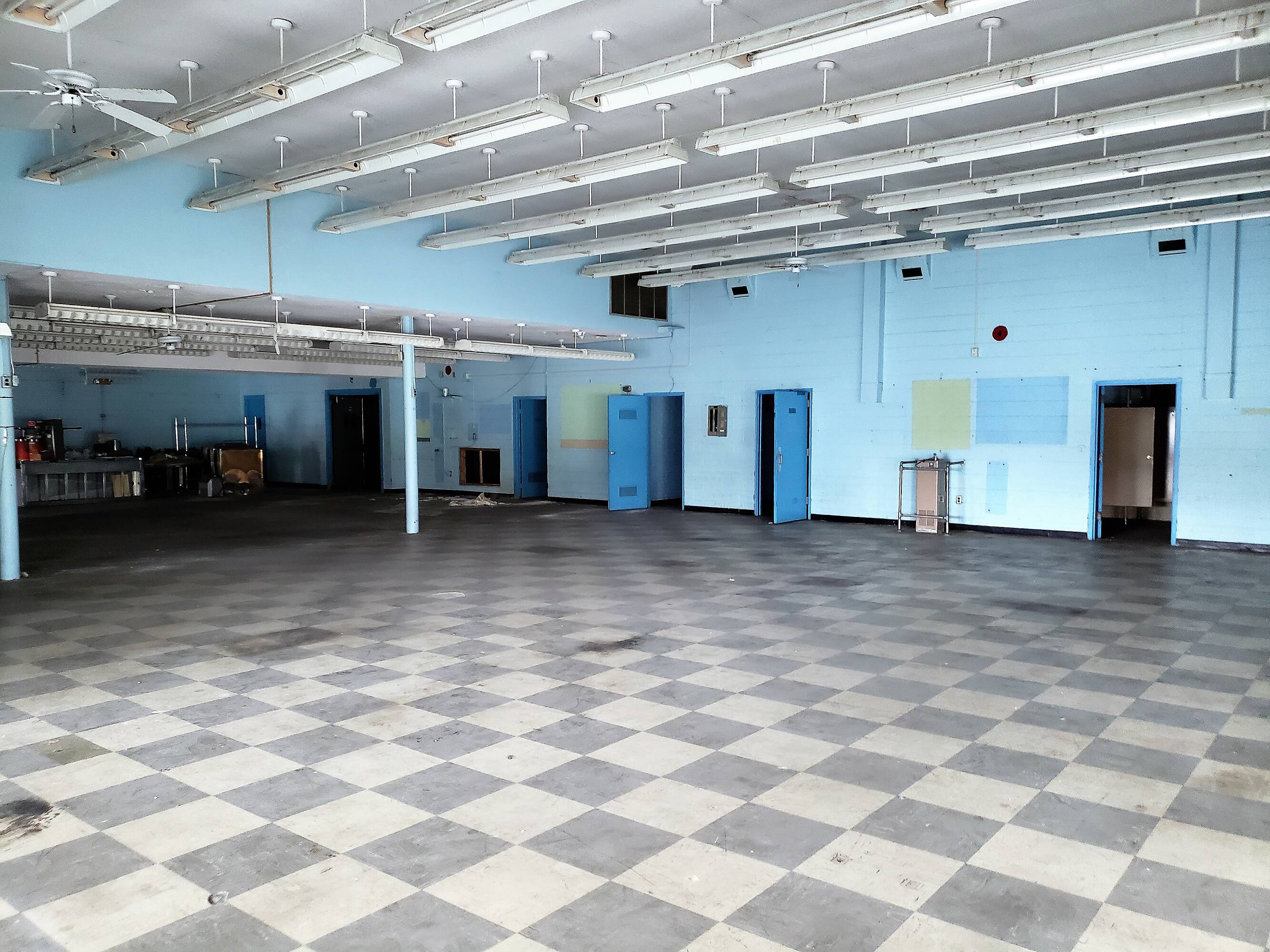 N Eastman Rd, Kingsport, TN 37664