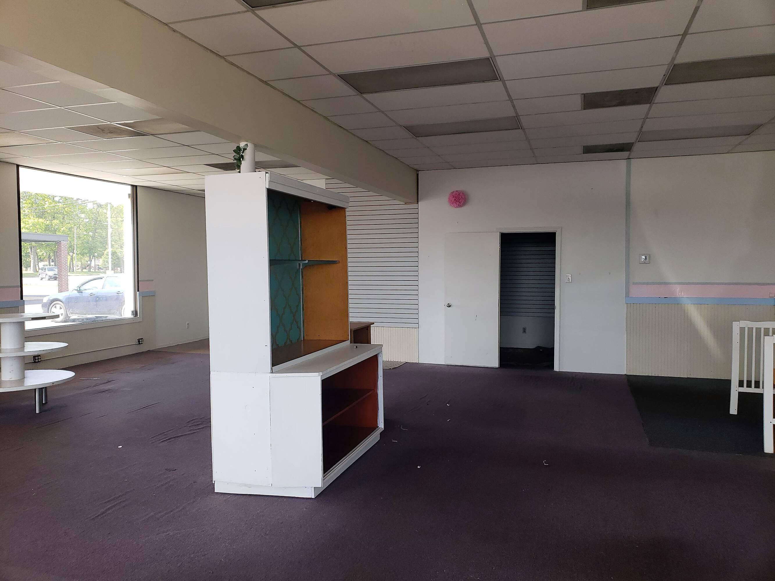 N Eastman Rd, Kingsport, TN 37664 Retail Space for Lease Green