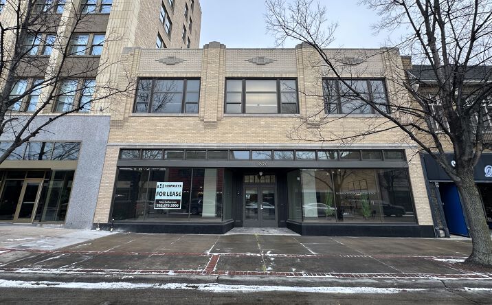 Pictures of Office property located at 1620 5th Ave, Moline, IL 61265 for lease - image #1