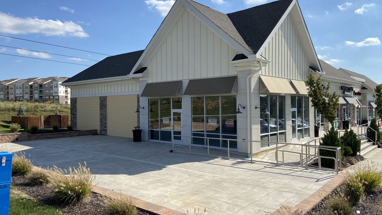 289 Cetronia Rd, Allentown, PA 18104 Restaurant Space for Lease