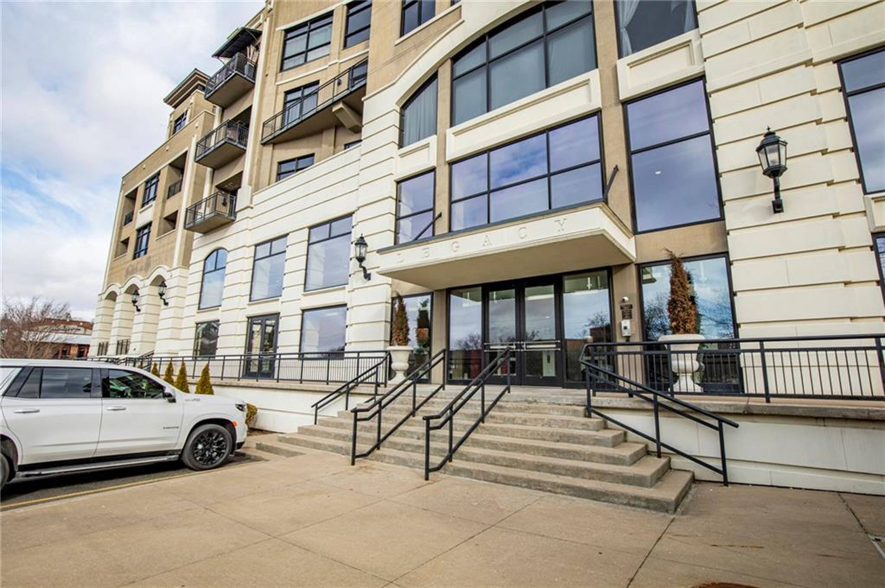 401 Watson Street, Fayetteville, AR 72701 | Crexi.com