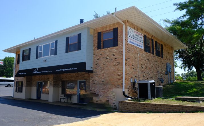 Pictures of Office property located at 1799 Smizer Station Rd, Fenton, MO 63026 for lease - image #1