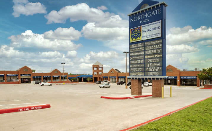 Pictures of Retail property located at 5440 -5460 Babcock Road, San Antonio, TX 78240 for lease - image #1