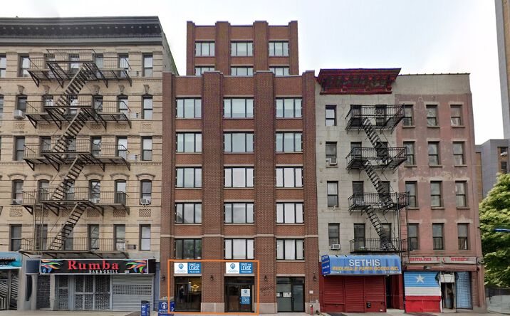 Pictures of Retail property located at 189 Avenue C, New York, NY 10009 for lease - image #1