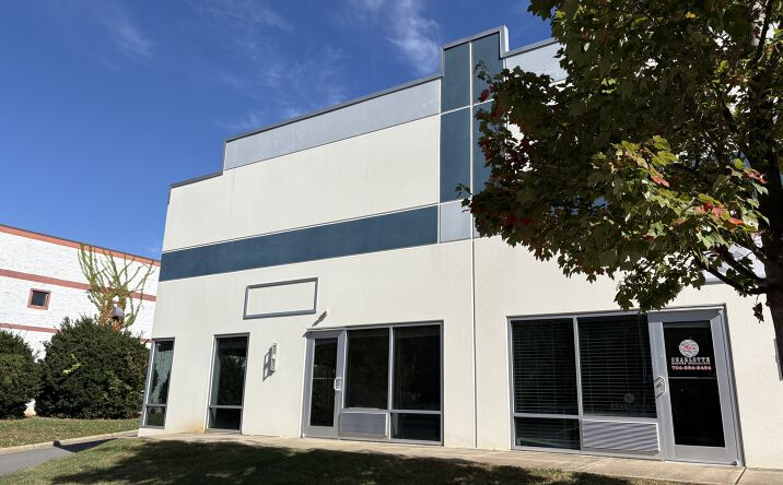 Pictures of Industrial property located at 3605 Latrobe Dr, Charlotte, NC 28211 for lease - image #1