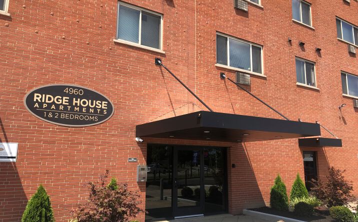Pictures of Office property located at 4960 Ridge Ave, Cincinnati, OH 45209 for lease - image #1