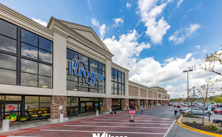 Pictures of Retail property located at 4101 Tates Creek Centre Dr, Lexington, KY 40517 for lease - image #1