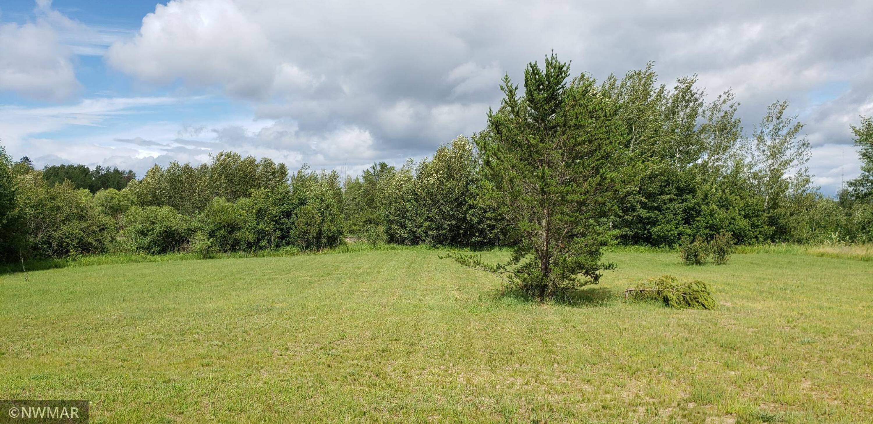 1407 Naylor Dr SE, Bemidji, MN 56601