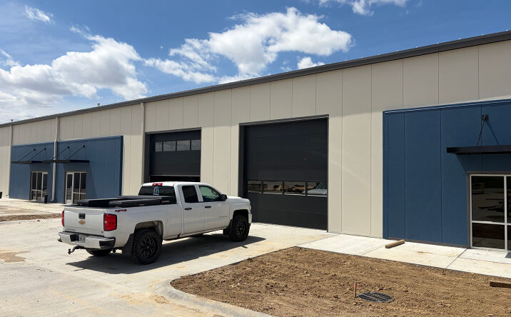 Pictures of Industrial property located at 10811 Olive St, La Vista, NE 68128 for lease - image #1