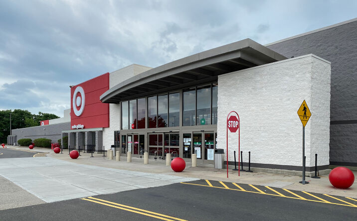 Pictures of Retail property located at 200 Universal Dr N, North Haven, CT 06473 for lease - image #1