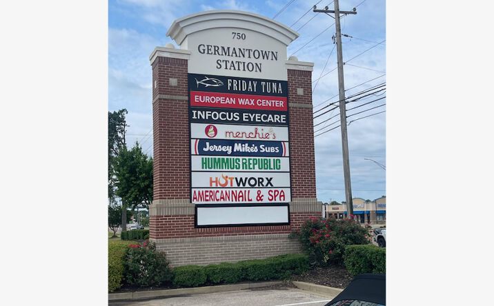 Pictures of Retail property located at 750 N Germantown Pkwy, Memphis, TN 38018 for lease - image #1