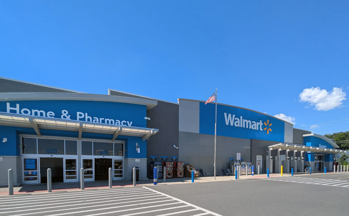 Pictures of Retail property located at 2200 Mt Holly Rd, Burlington, NJ 08016 for lease - image #1