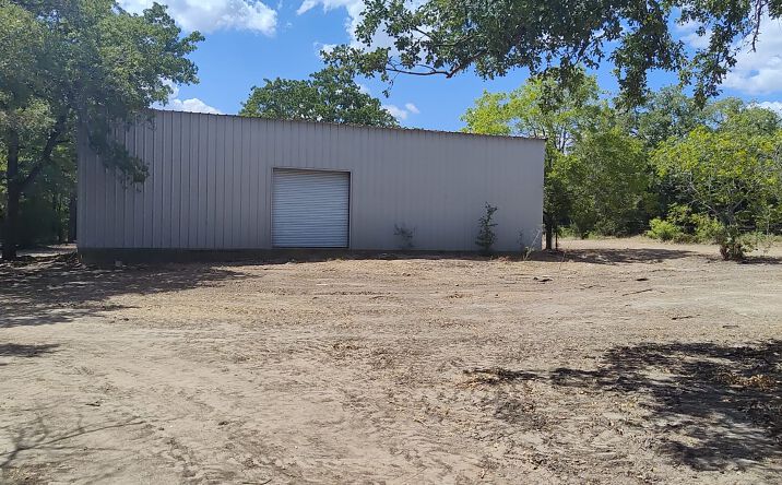 Pictures of Industrial property located at 19219 Hogeye Rd, Manor, TX 78653 for lease - image #1