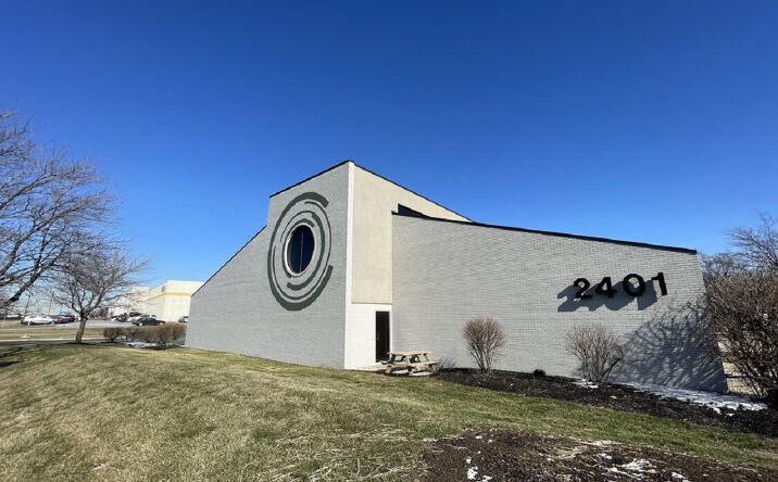 Pictures of Office, Industrial property located at 2401 Directors Row, Indianapolis, IN 46241 for sales - image #1
