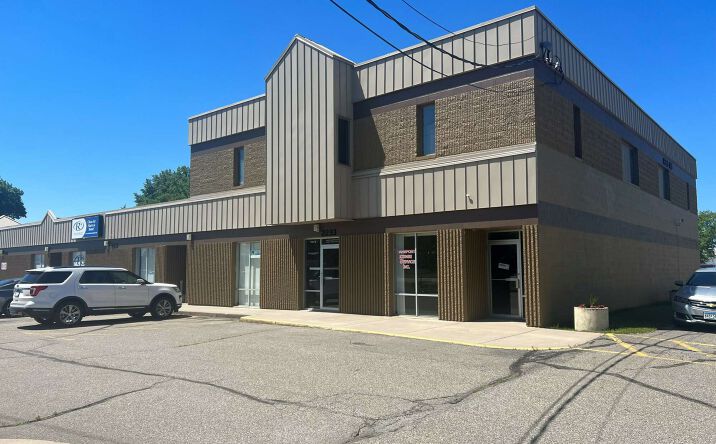 Pictures of Retail, Office property located at 2233 - 2241 Roosevelt Rd, St. Cloud, MN 56301 for lease - image #1