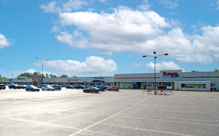 Pictures of Retail, Office property located at 480 Lexington Rd, Versailles, KY 40383 for lease - image #1