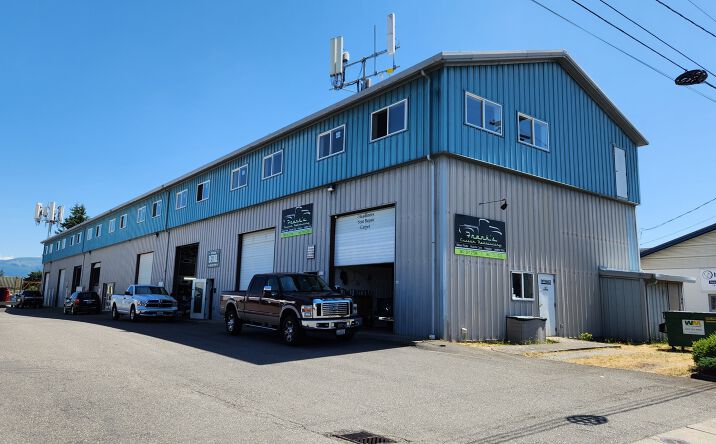 Pictures of Office, Industrial property located at 702 S Spruce St, Burlington, WA 98233 for sales - image #1