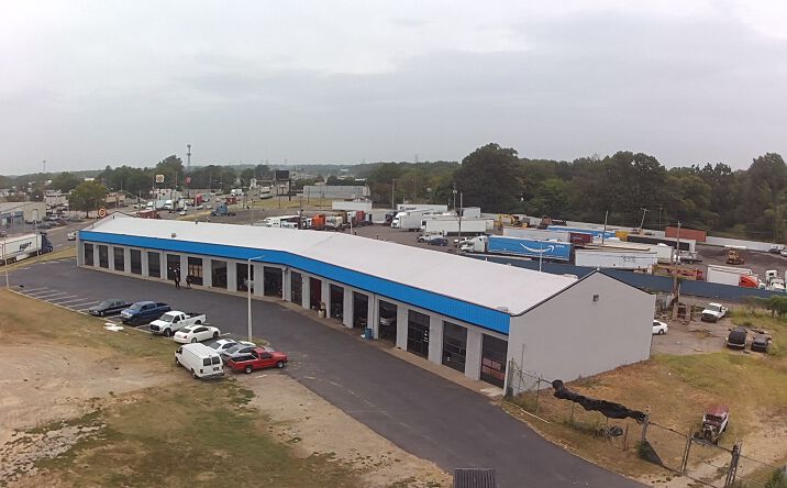 Pictures of Retail, Industrial property located at 3620 Lamar Ave, Memphis, TN 38118 for lease - image #1