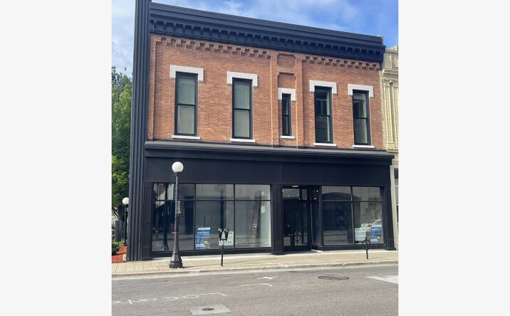 Pictures of Retail property located at 12 E Main St, Champaign, IL 61820 for lease - image #1