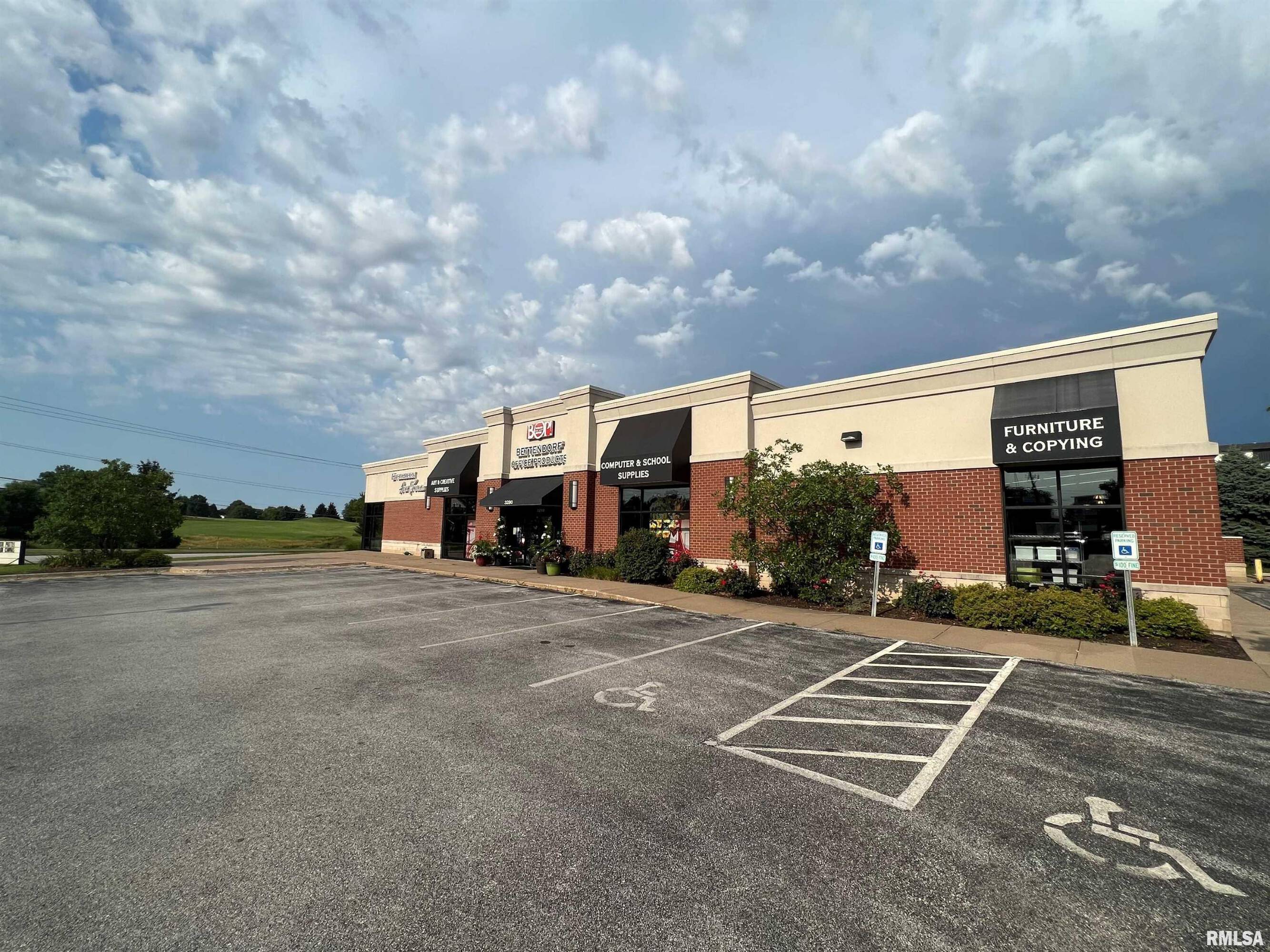 3280 Middle Rd, Bettendorf, IA 52722 | Crexi.com