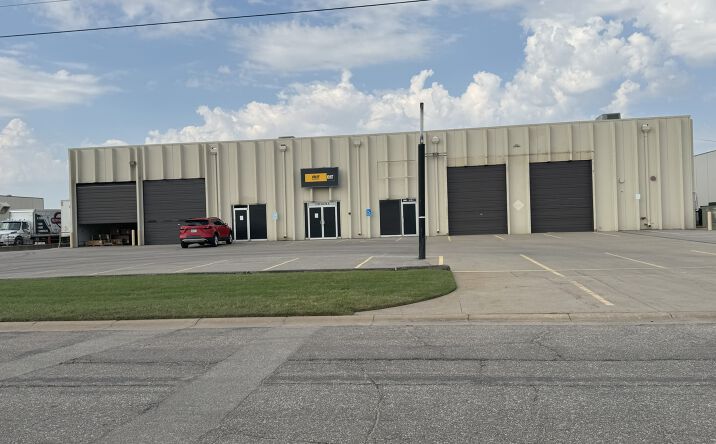 Pictures of Industrial property located at 1729 S Sabin St, Wichita, KS 67209 for lease - image #1