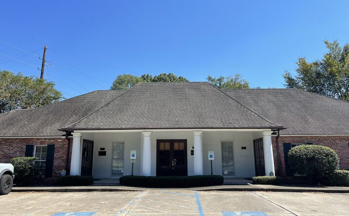 Pictures of Office property located at 9456 Jefferson Hwy, Baton Rouge, LA 70809 for lease - image #1