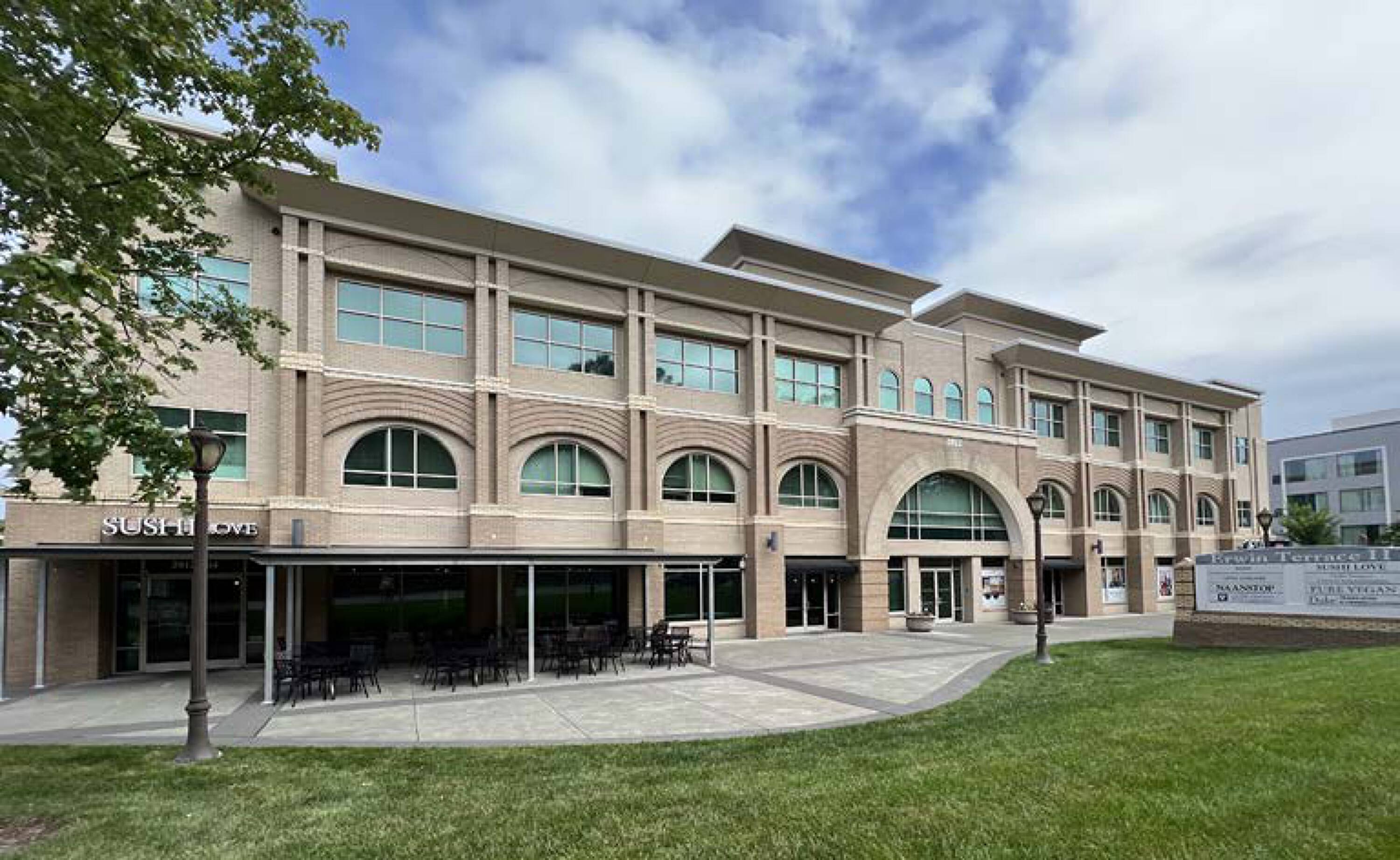 2812 Erwin Rd, Durham, NC 27705