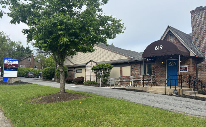 Pictures of Office property located at 619 Dalton St, Emmaus, PA 18049 for lease - image #1