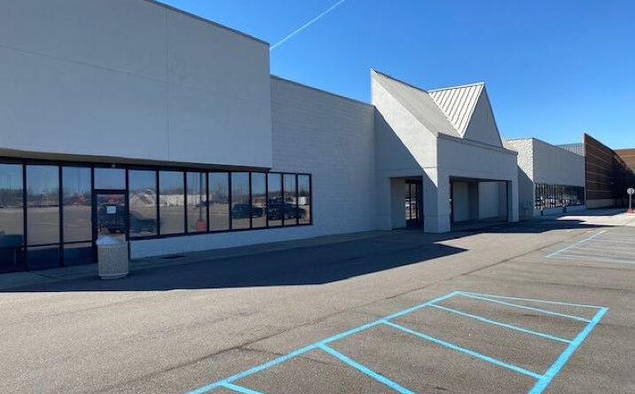 Pictures of Office property located at 3050-3100 S Linden Ave, Flint, MI 48507 for sales - image #1