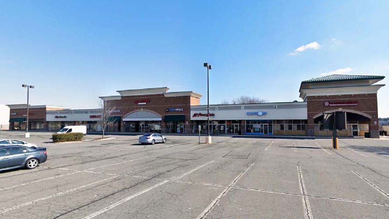 7523 Somerset Crossing Dr, Gainesville, VA 20155 Retail Space for