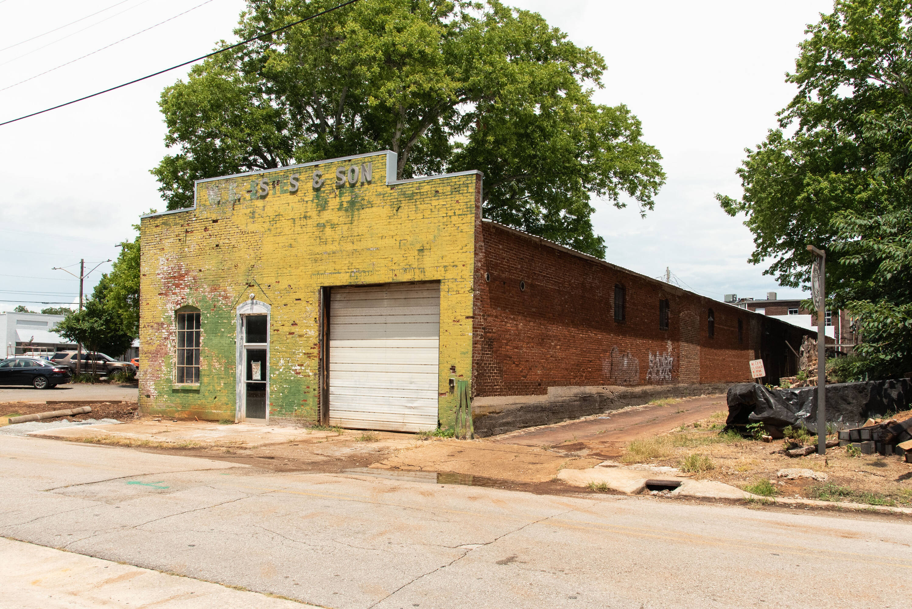 110 W Green St, Athens, AL 35611