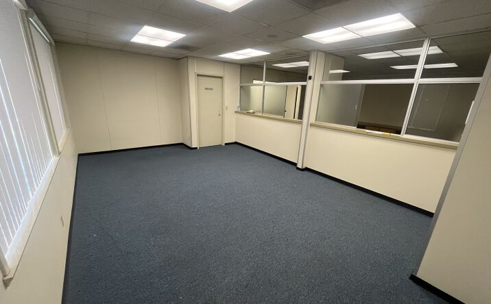 Pictures of Office property located at 247 March St, Santa Paula, CA 93060 for lease - image #1