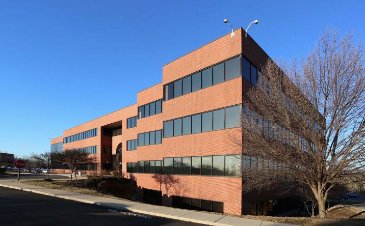 Pictures of Office property located at 2780 Airport Dr, Columbus, OH 43219 for lease - image #1