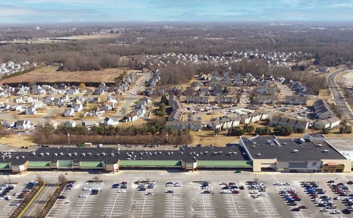 Pictures of Retail property located at 800-890 Delsea Dr, Glassboro, NJ 08028 for lease - image #1