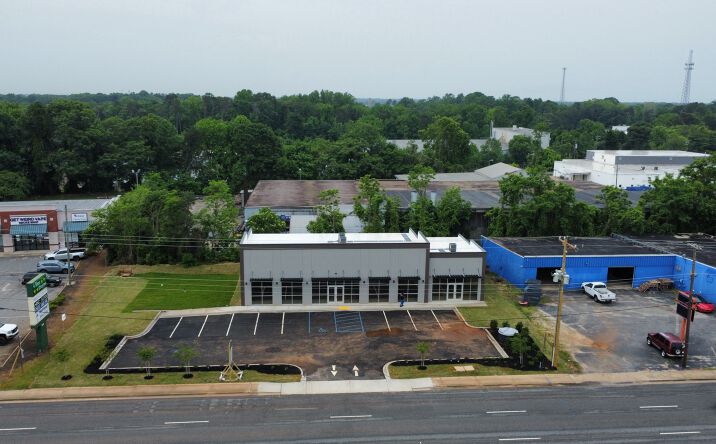 Pictures of Retail property located at 3119 N Pleasantburg Dr, Greenville, SC 29609 for lease - image #1