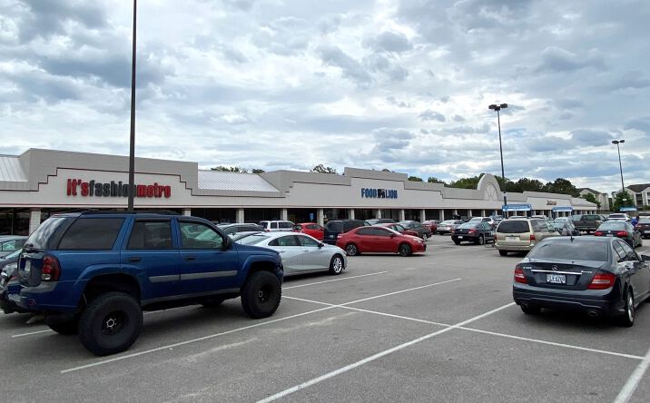 Pictures of Retail property located at 880 S Military Hwy, Virginia Beach, VA 23464 for lease - image #1