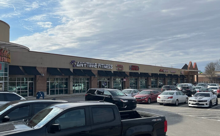 Pictures of Retail property located at 5510 Lafayette Rd, Indianapolis, IN 46254 for sales - image #1