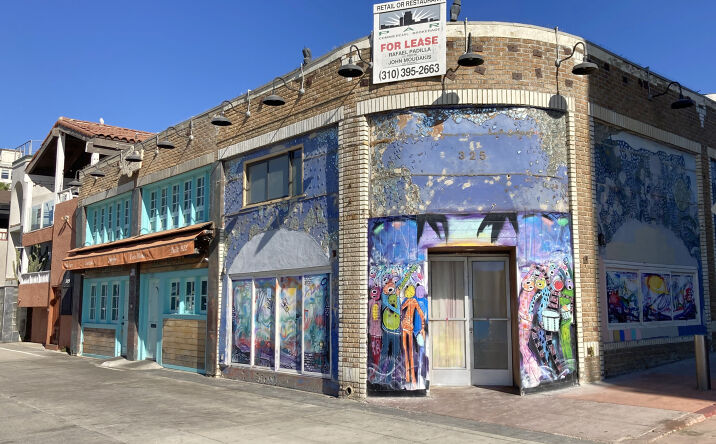 Pictures of Retail property located at 325 Ocean Front Walk, Los Angeles, CA 90291 for lease - image #1