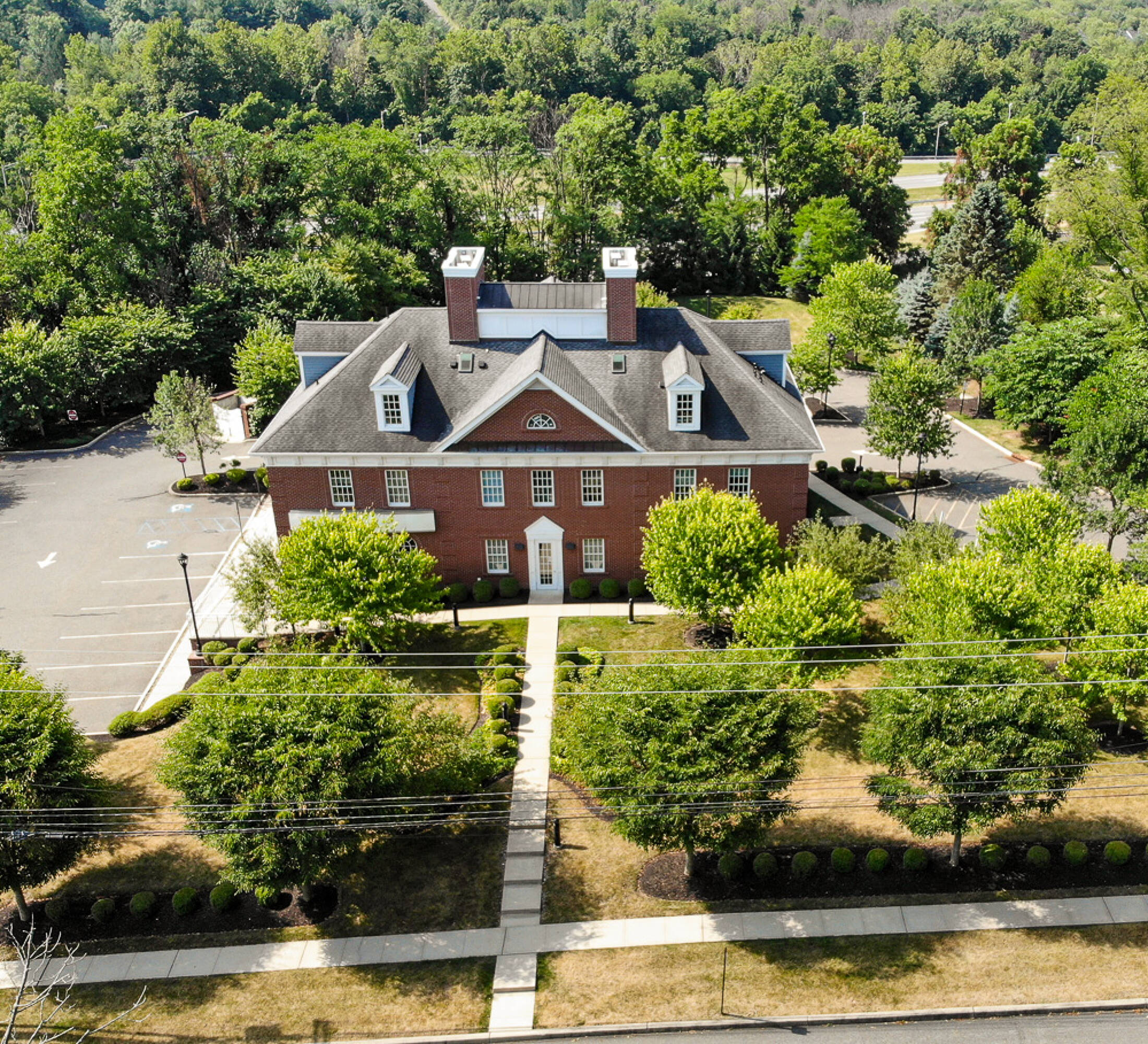 178 Center St, Clinton, NJ 08809