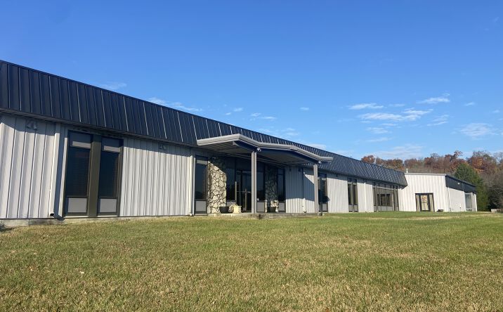 Pictures of Industrial property located at 1055 Ridgecrest Dr, Goodlettsville, TN 37072 for lease - image #1