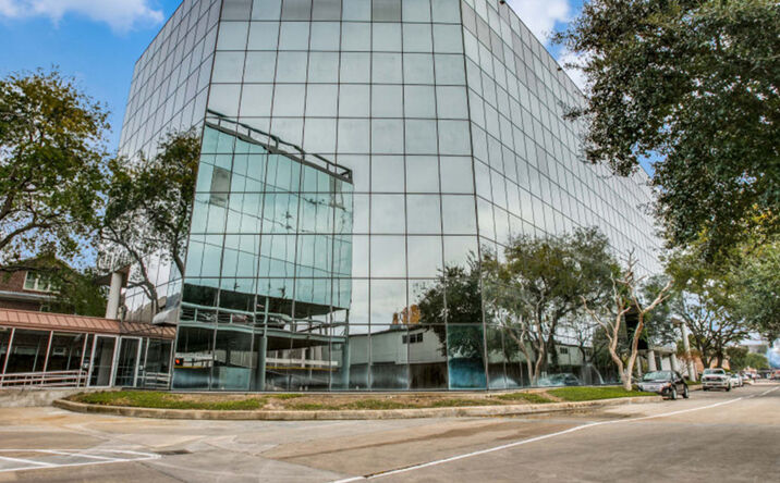 Pictures of Office property located at 1220 Augusta Dr, Houston, TX 77057 for sales - image #1