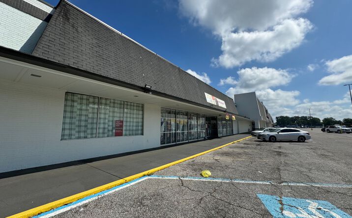 Pictures of Retail property located at 832 Hwy 19 N, Meridian, MS 39307 for lease - image #1