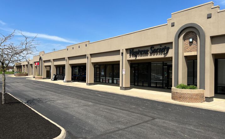 Pictures of Retail property located at 4556-4580 Cemetery Rd, Hilliard, OH 43026 for lease - image #1