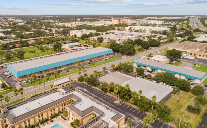Pictures of Industrial property located at 1271 La Quinta Dr, Orlando, FL 32809 for lease - image #1