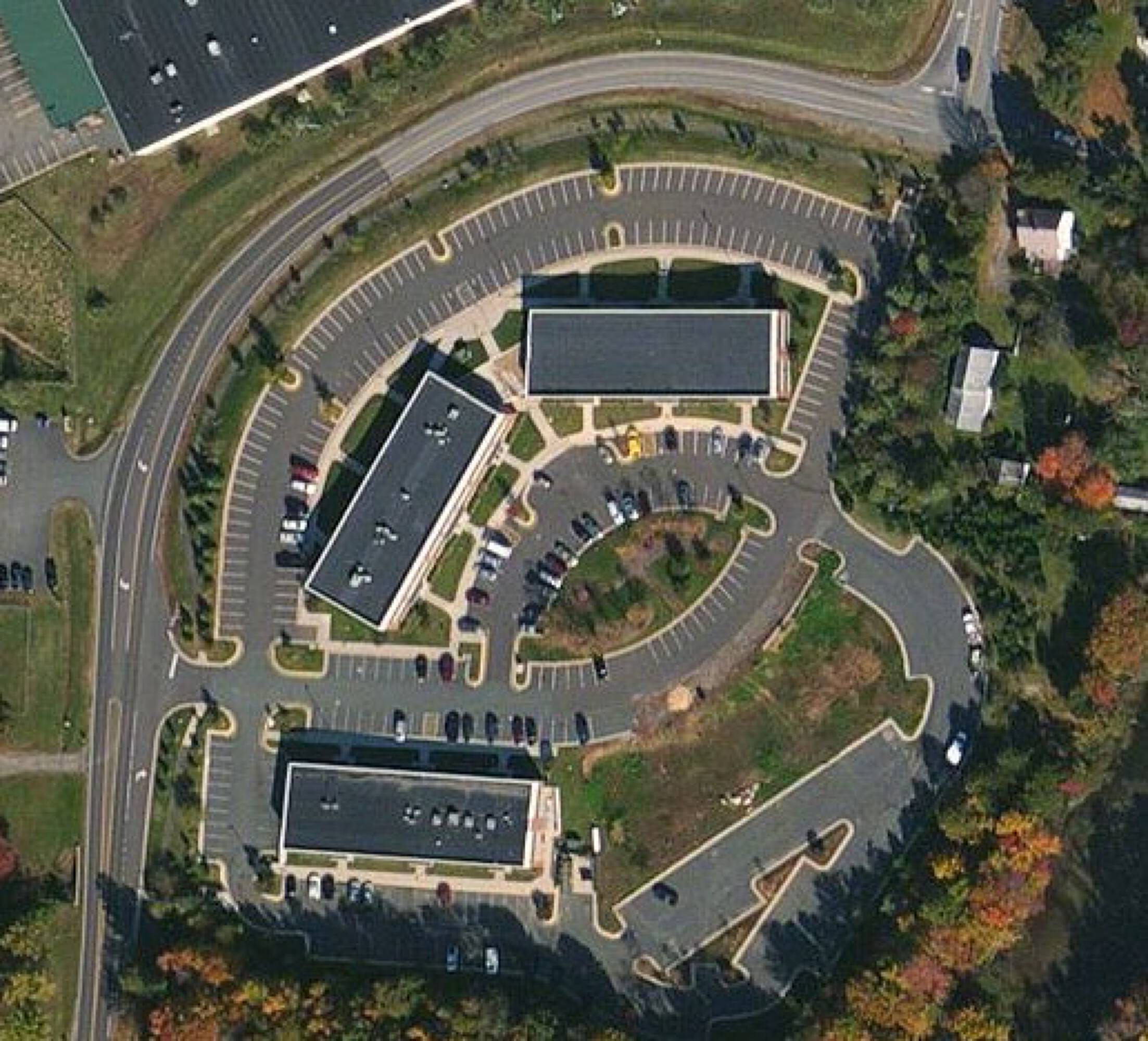 915 Maple Grove Dr, Fredericksburg, VA 22407