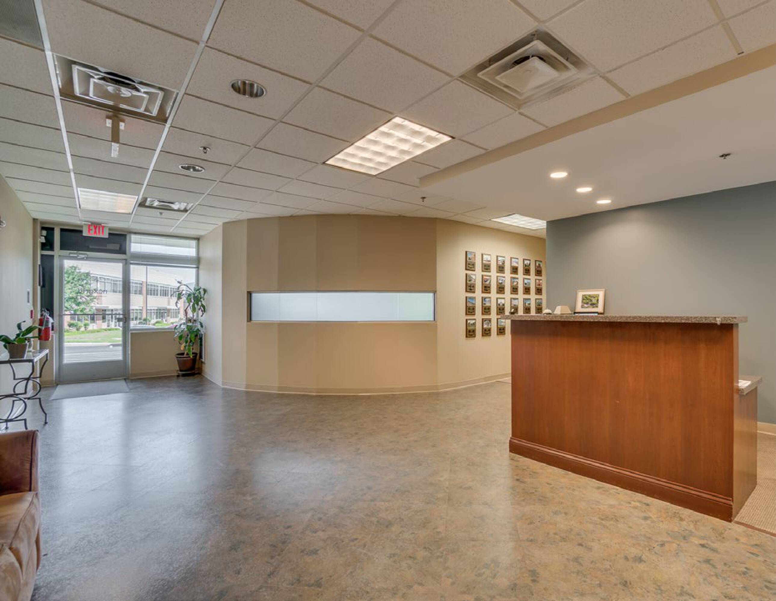 915 Maple Grove Dr, Fredericksburg, VA 22407