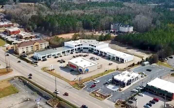 Pictures of Retail property located at 1510 Lafayette Pkwy, LaGrange, GA 30241 for lease - image #1