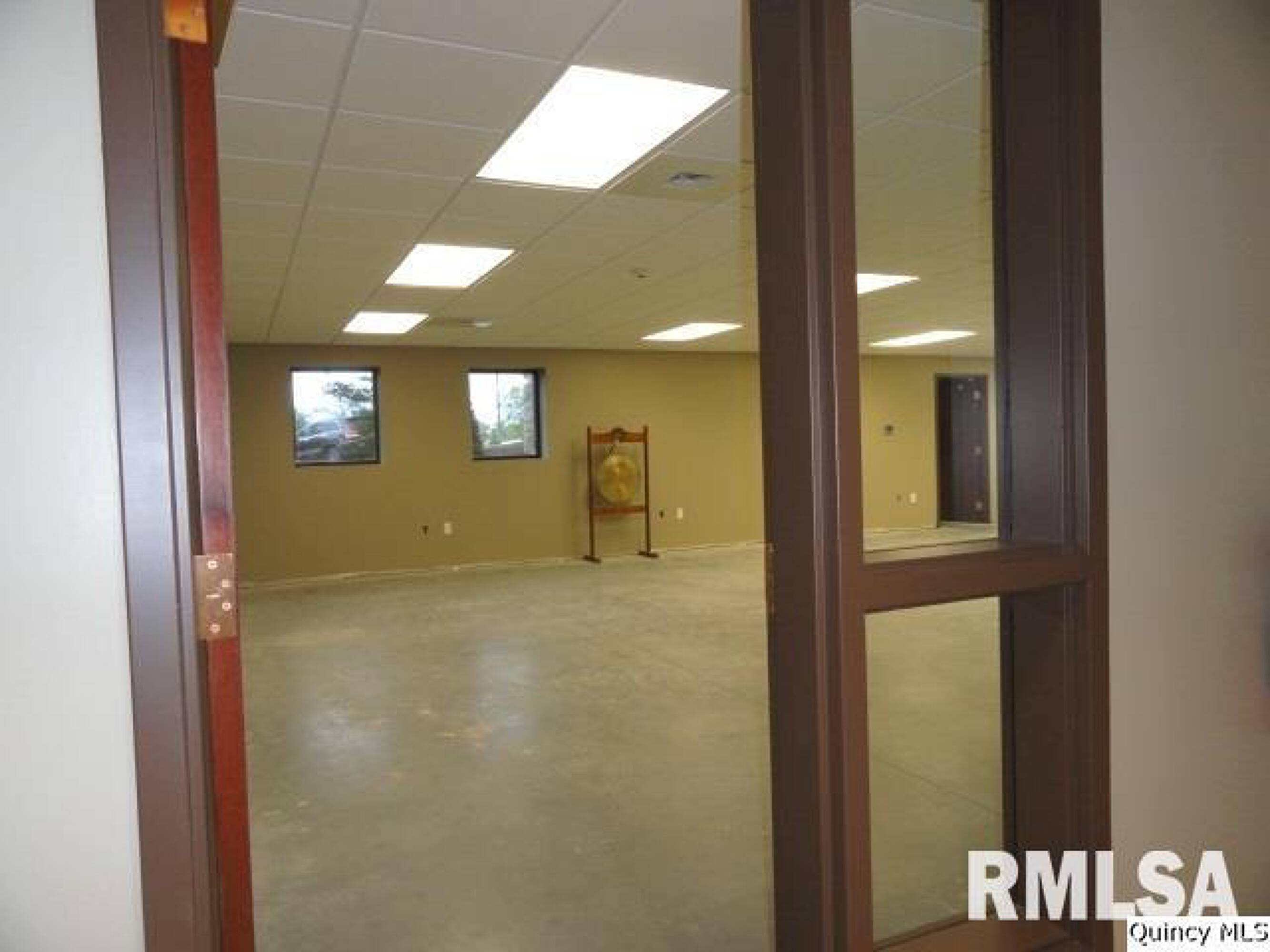 3215 Maine Street, Quincy, IL 62301