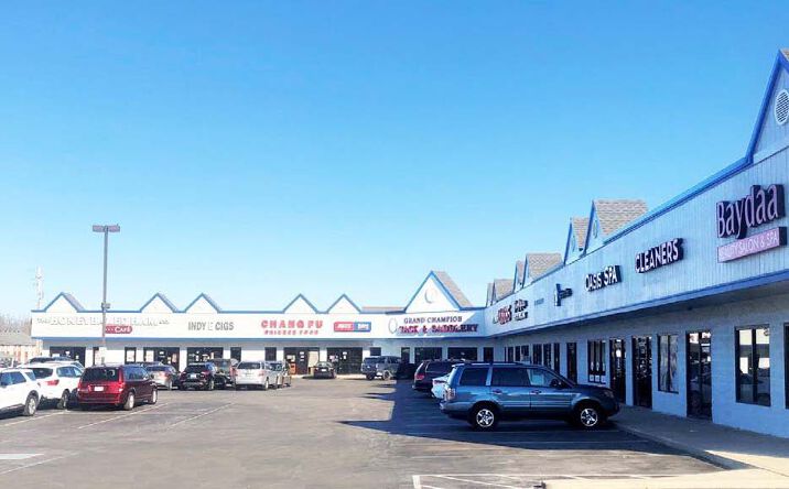 Pictures of Retail property located at 3905 W 96th St, Indianapolis, IN 46268 for sales - image #1